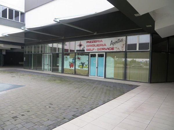 negozio in vendita a Parma in zona San Prospero