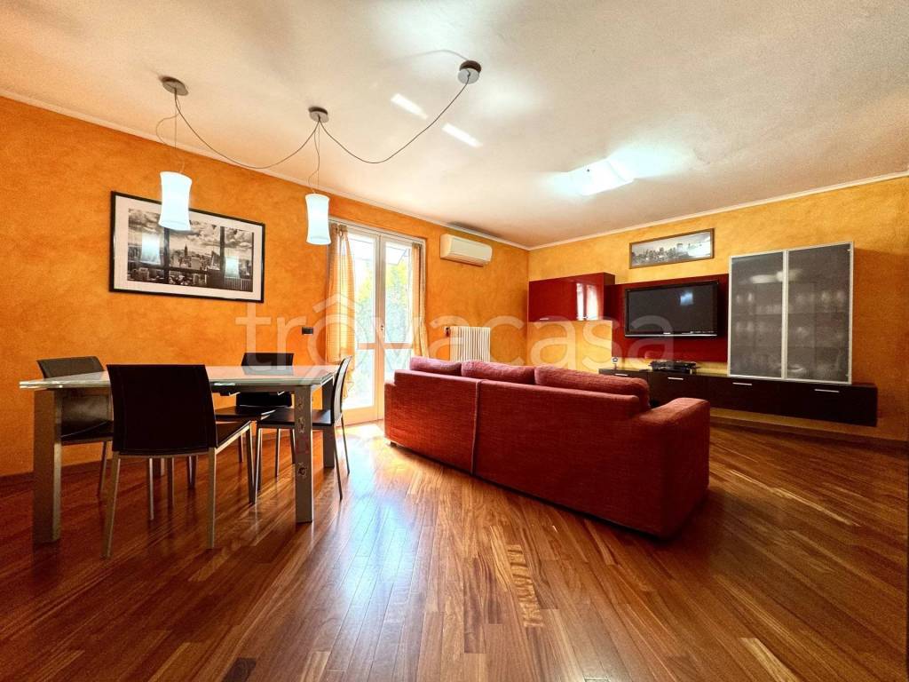 casa indipendente in vendita a Parma in zona Pablo