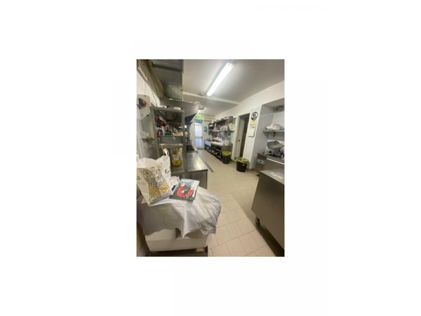 negozio in vendita a Parma