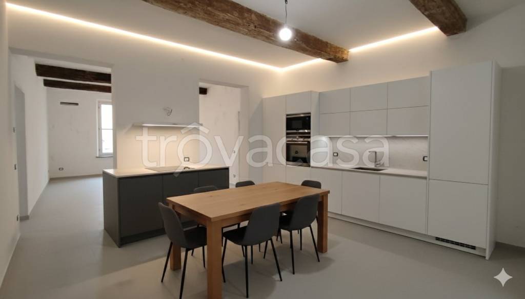 appartamento in vendita a Parma in zona Centro Storico