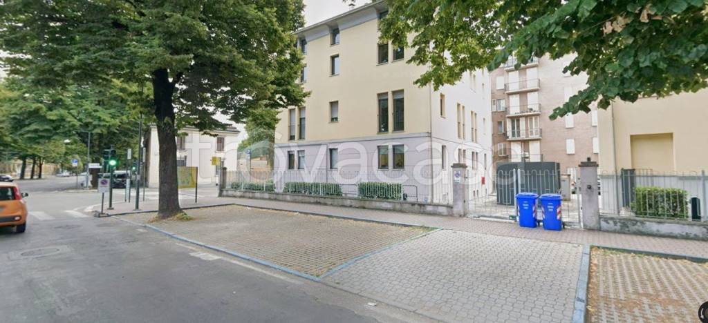 casa indipendente in vendita a Parma in zona Centro Storico