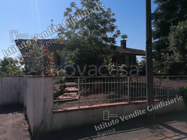 casa indipendente in vendita a Parma in zona Corcagnano