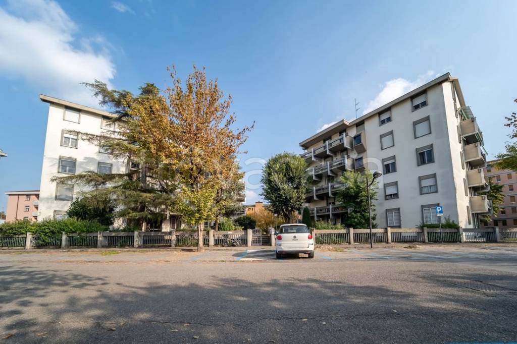 appartamento in vendita a Parma in zona Centro Storico