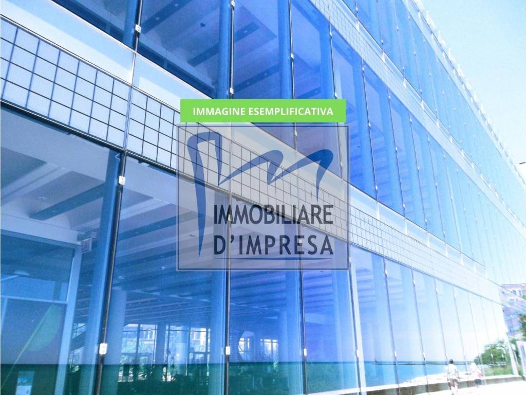 ufficio in vendita a Parma in zona Pablo