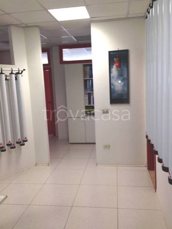 ufficio in vendita a Parma in zona San Lazzaro