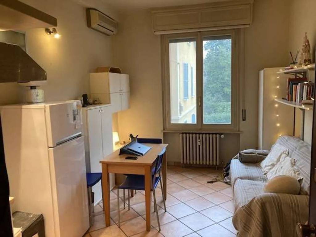 appartamento in vendita a Parma in zona Cittadella