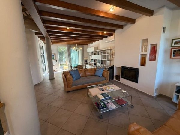 casa indipendente in vendita a Parma in zona Malandriano