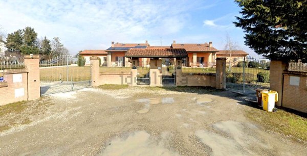 casa indipendente in vendita a Parma