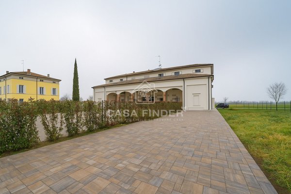 casa indipendente in vendita a Parma