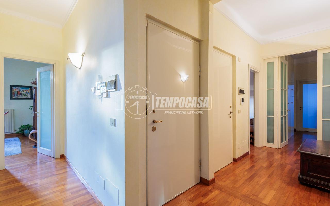 appartamento in vendita a Parma in zona Cittadella