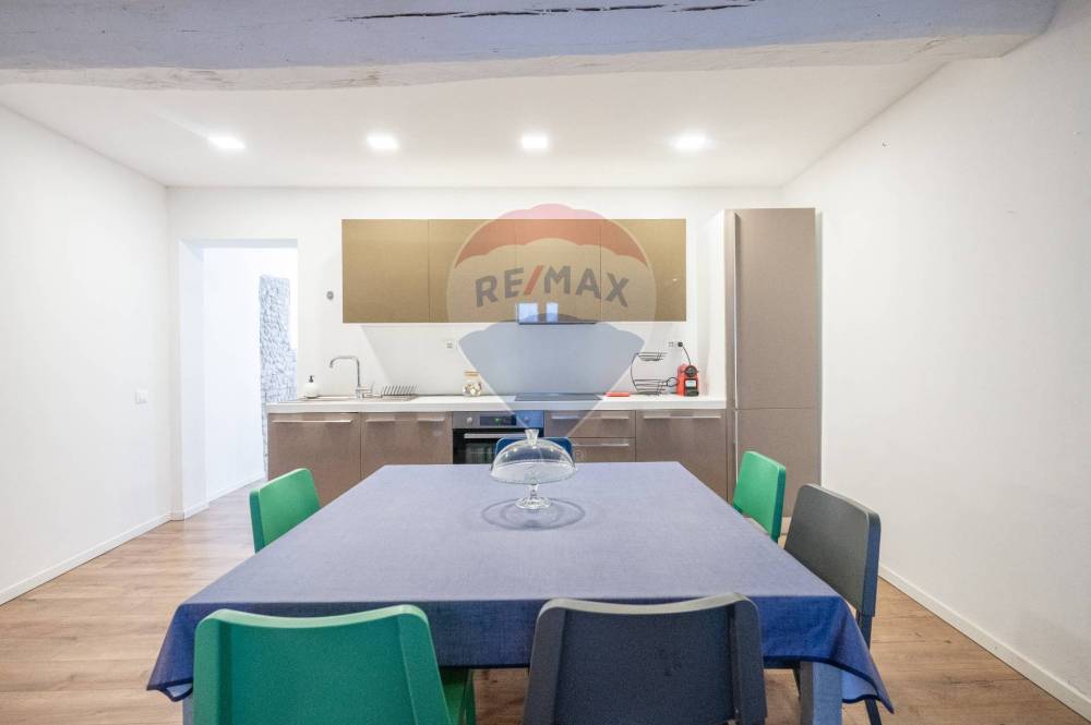 appartamento in vendita a Parma in zona Oltretorrente