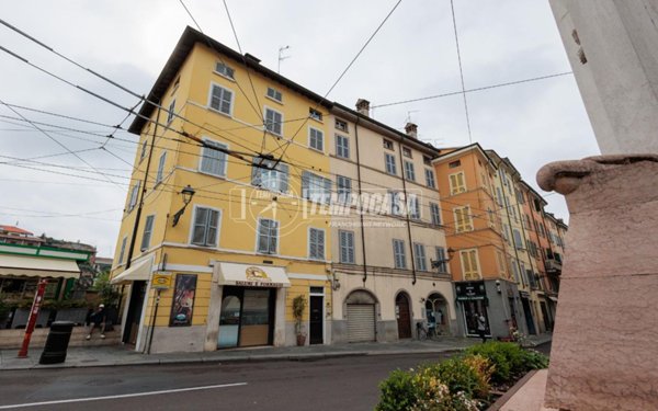 appartamento in vendita a Parma in zona Oltretorrente