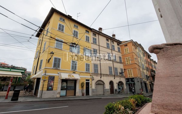 appartamento in vendita a Parma in zona Oltretorrente
