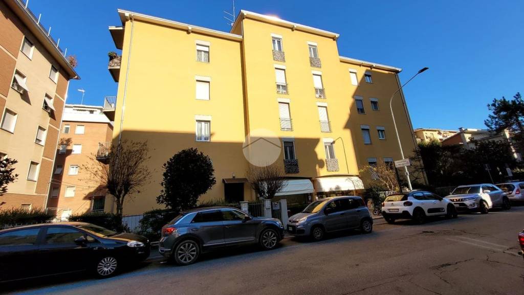 appartamento in vendita a Parma in zona Cittadella