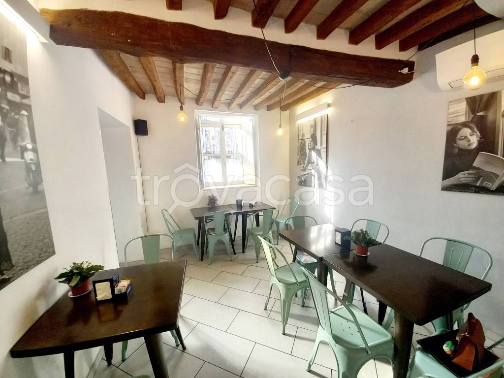 negozio in vendita a Parma in zona Centro Storico