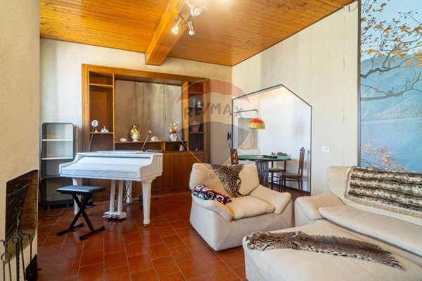 appartamento in vendita a Parma in zona Centro Storico