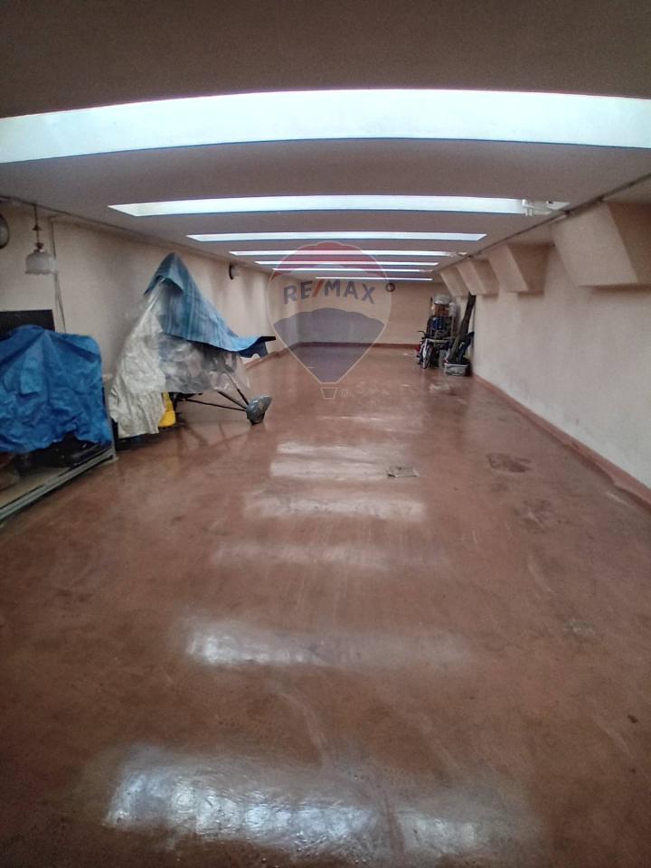 locale di sgombero in vendita a Parma in zona Montanara