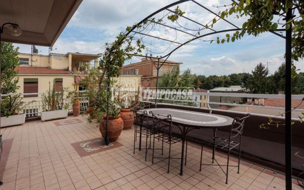 appartamento in vendita a Parma in zona Cittadella