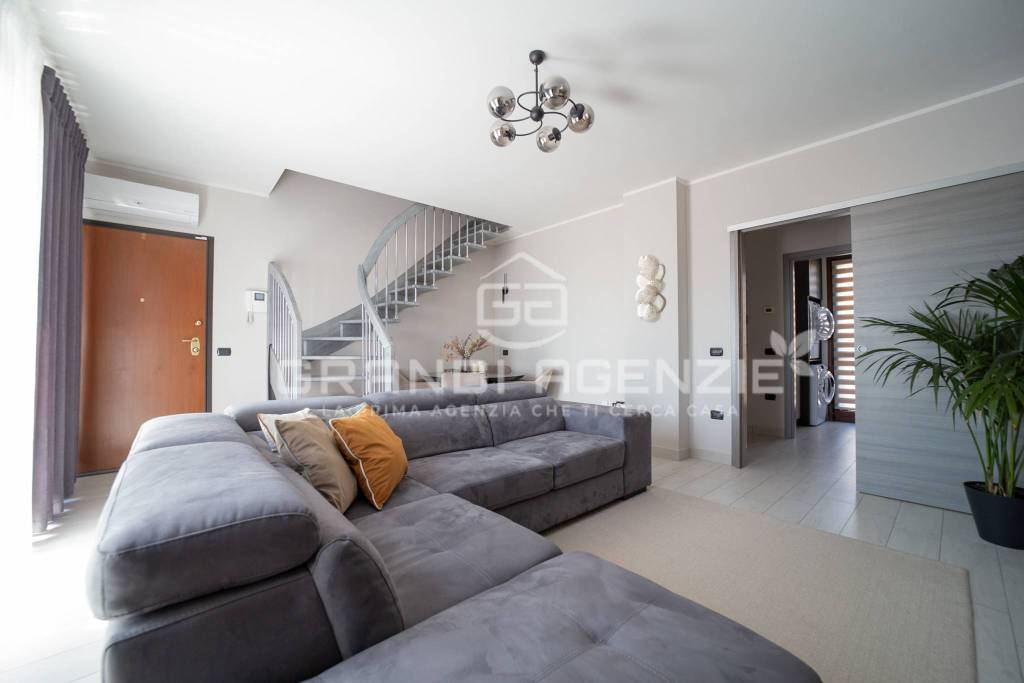 appartamento in vendita a Parma in zona Carignano