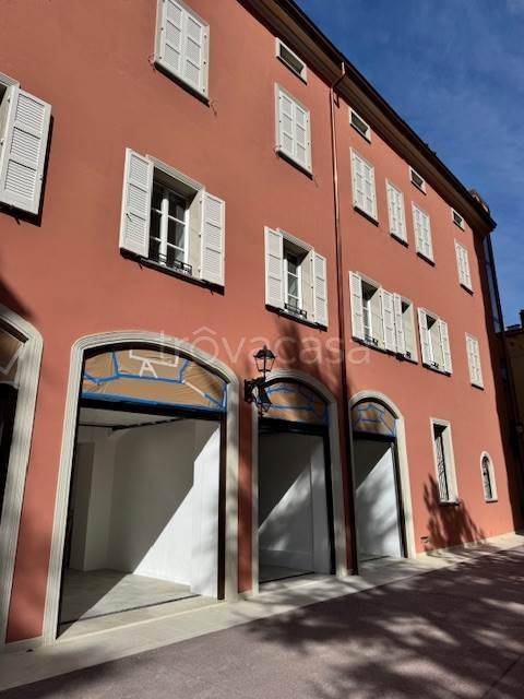 appartamento in vendita a Parma in zona Centro Storico