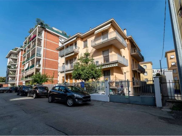 appartamento in vendita a Parma in zona Cittadella