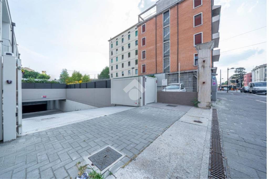 locale di sgombero in vendita a Parma in zona San Lazzaro