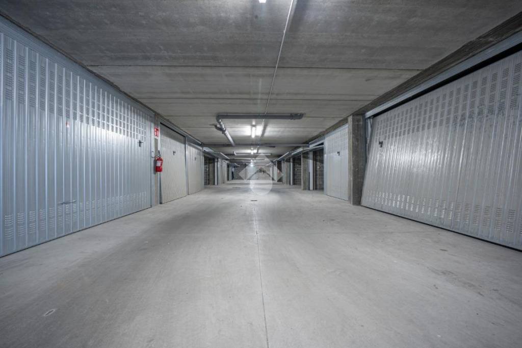 locale di sgombero in vendita a Parma in zona San Lazzaro