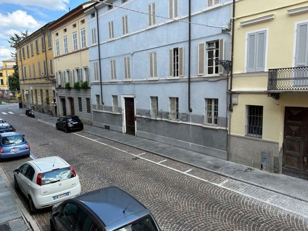 appartamento in vendita a Parma in zona Centro Storico