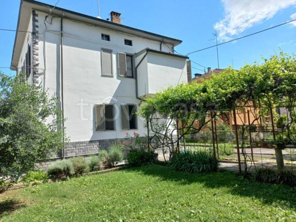casa indipendente in vendita a Parma in zona Pablo
