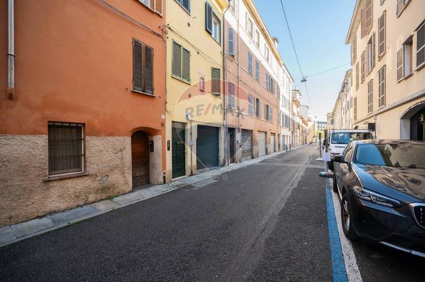 appartamento in vendita a Parma in zona Centro Storico
