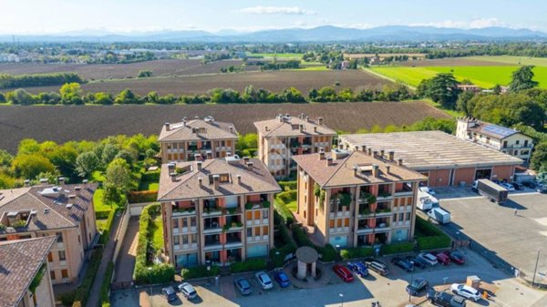 appartamento in vendita a Parma in zona Vicofertile