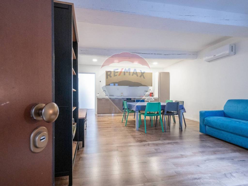 appartamento in vendita a Parma in zona Oltretorrente