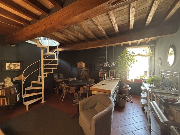 appartamento in vendita a Parma in zona Centro Storico