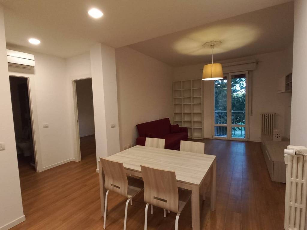 appartamento in vendita a Parma in zona Cittadella