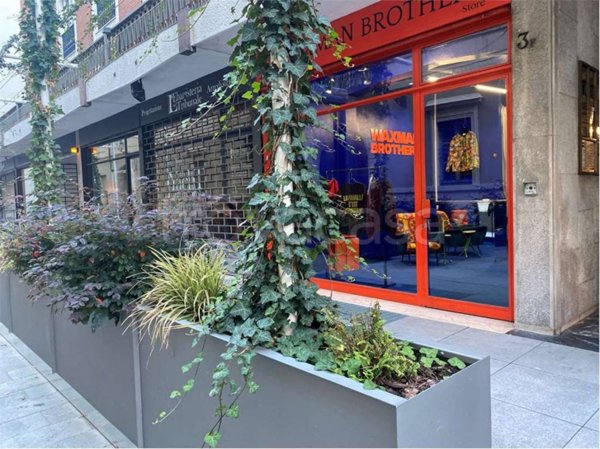 negozio in vendita a Parma in zona Centro Storico