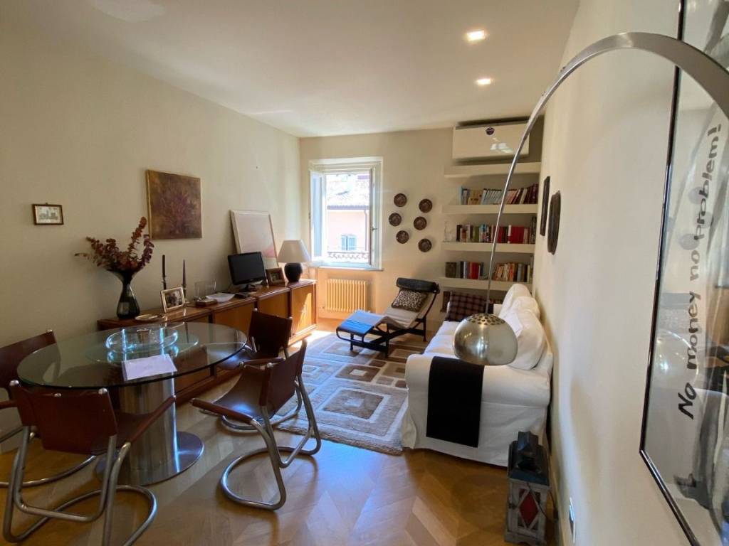 appartamento in vendita a Parma in zona Centro Storico