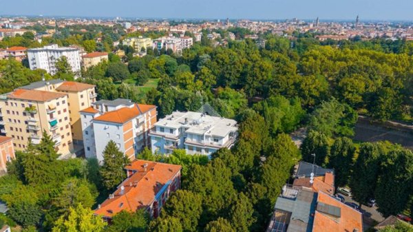 appartamento in vendita a Parma in zona Cittadella