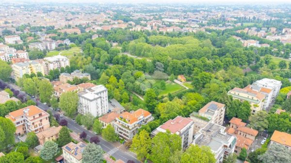 appartamento in vendita a Parma in zona Cittadella