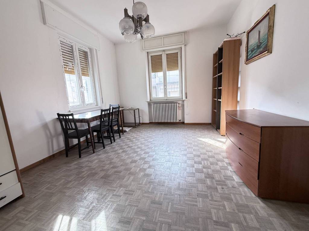 appartamento in vendita a Parma in zona Montanara