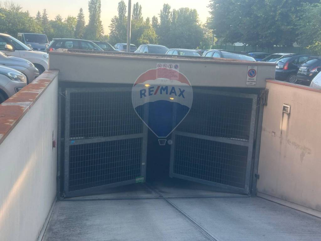 negozio in vendita a Parma in zona Cittadella