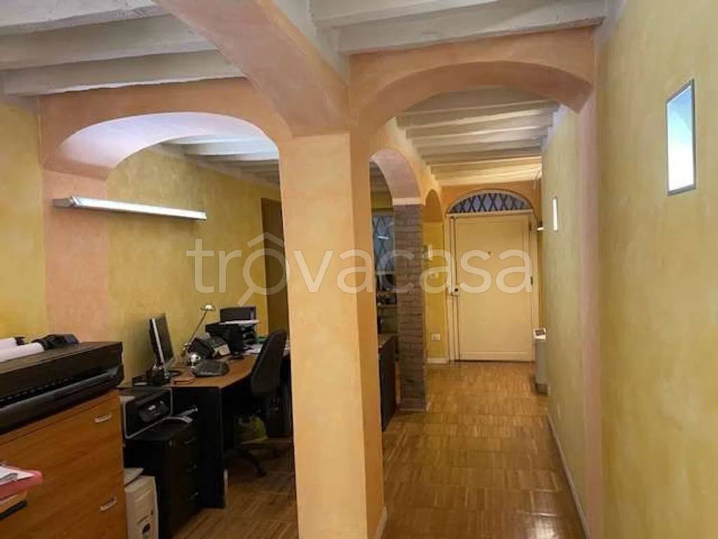 ufficio in vendita a Parma in zona Centro Storico