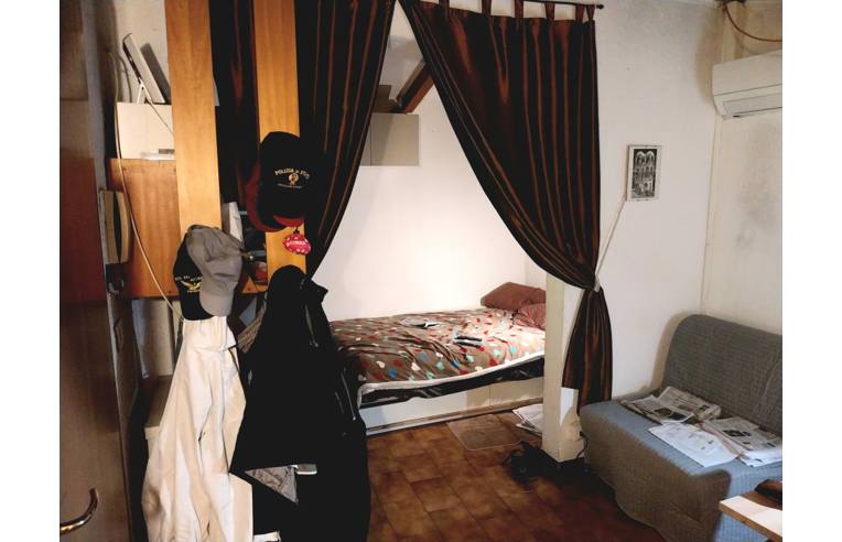 attico in vendita a Parma in zona Centro Storico