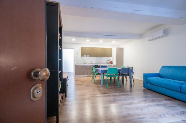 appartamento in vendita a Parma in zona Oltretorrente