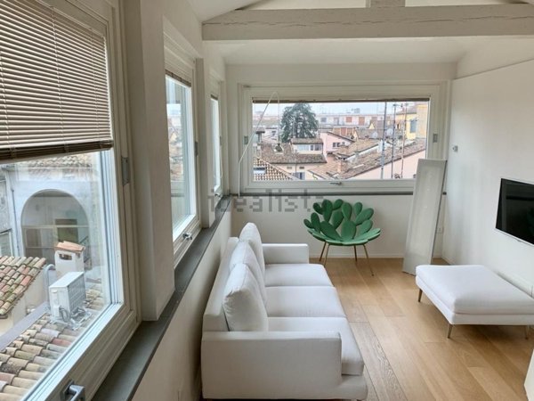 appartamento in vendita a Parma in zona Centro Storico