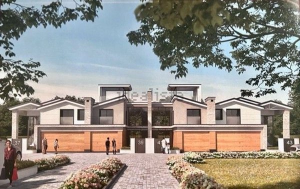 pentavano in vendita a Parma