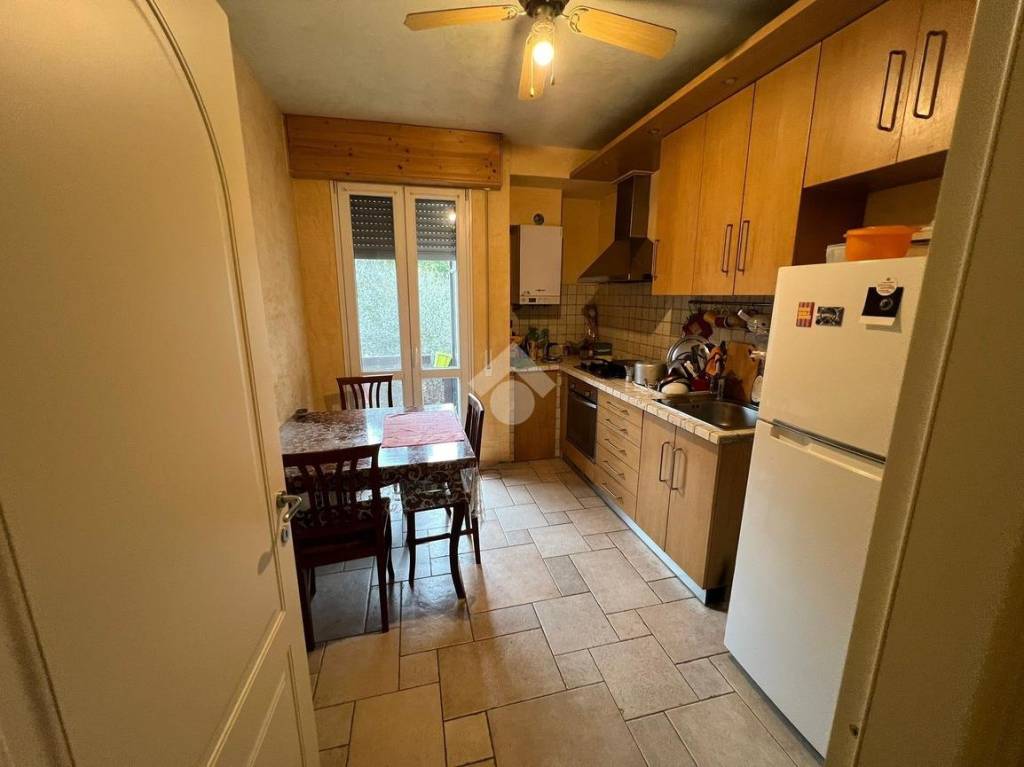 appartamento in vendita a Parma in zona Montanara