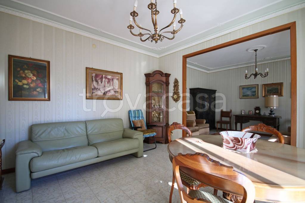 appartamento in vendita a Parma in zona Montanara