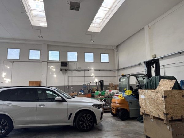 locale di sgombero in vendita a Parma in zona Centro Storico