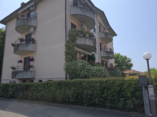 appartamento in vendita a Parma in zona Vicomero