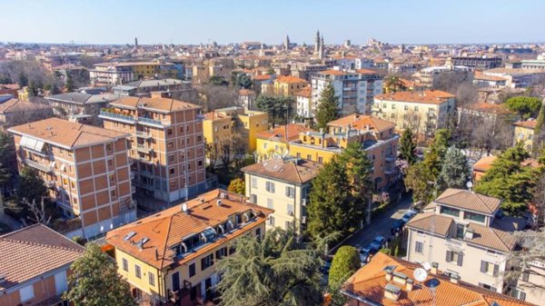 appartamento in vendita a Parma in zona Cittadella